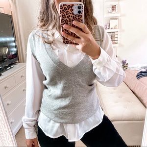 GAP Plain V-Neck Sweater Vest Size XS